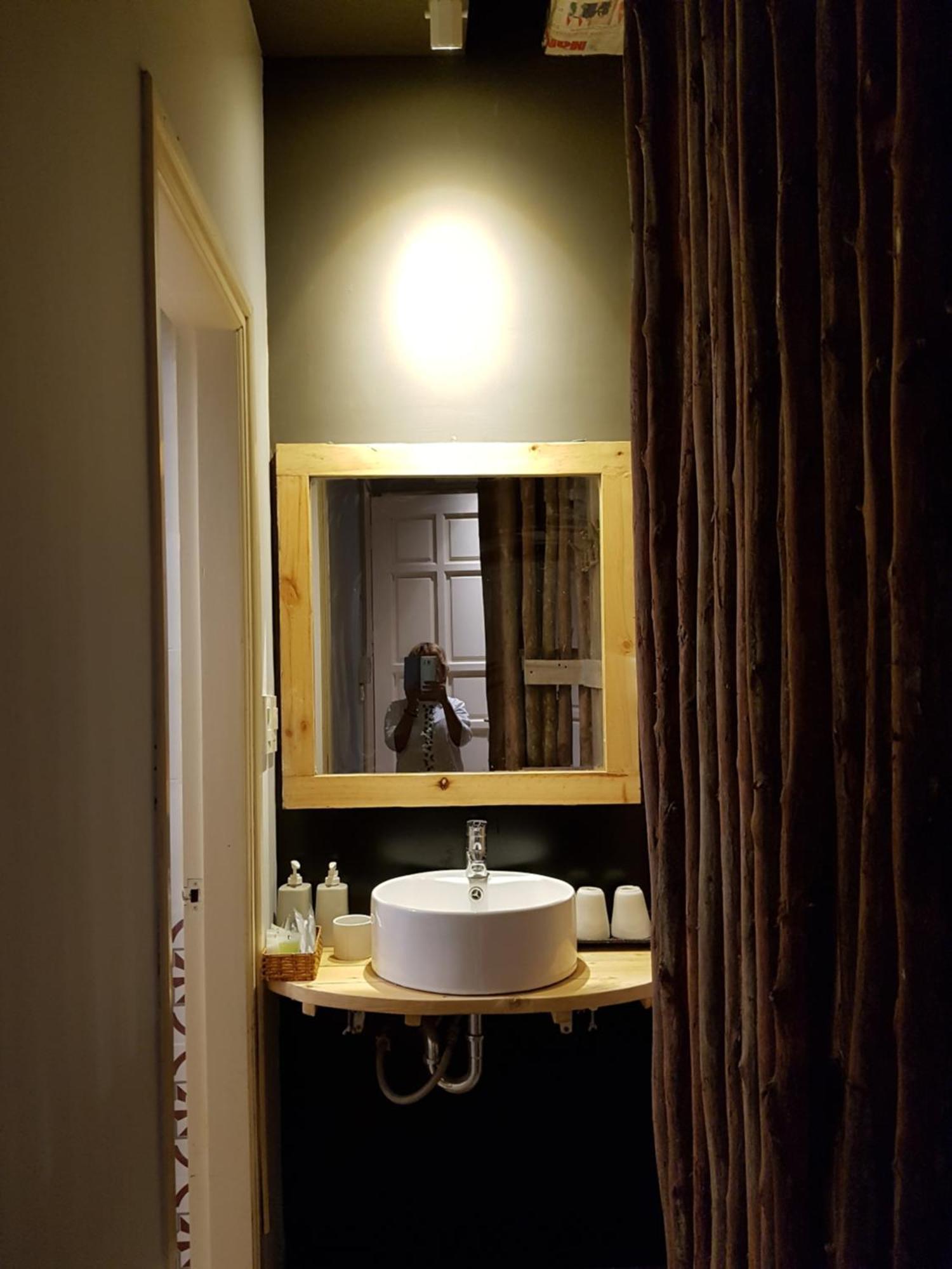 Bu Hanoï Chambre photo