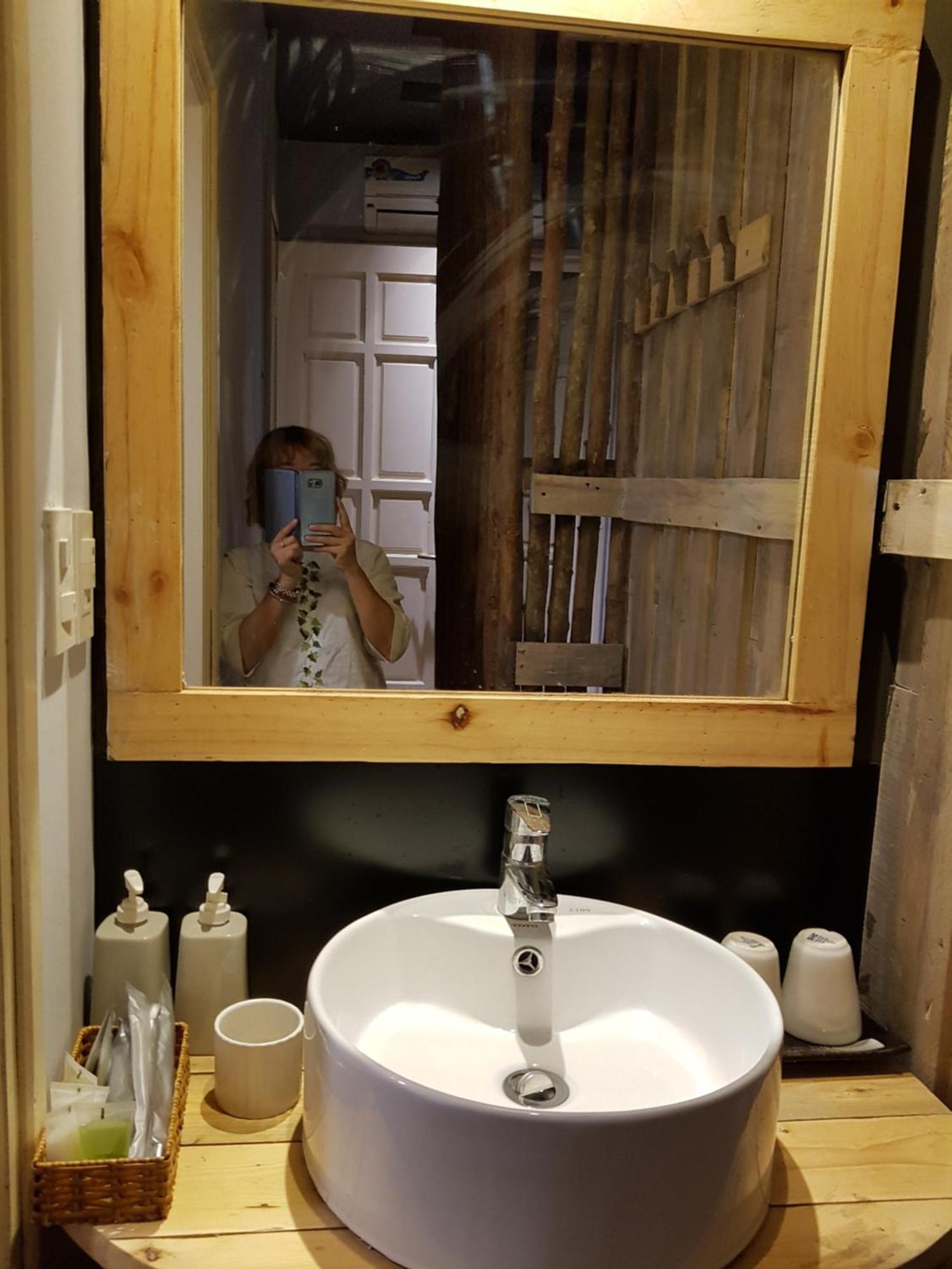 Bu Hanoï Chambre photo